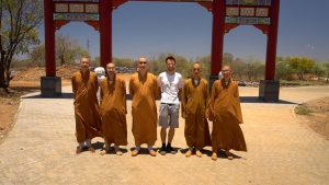 Fünf Mönche in Botswana